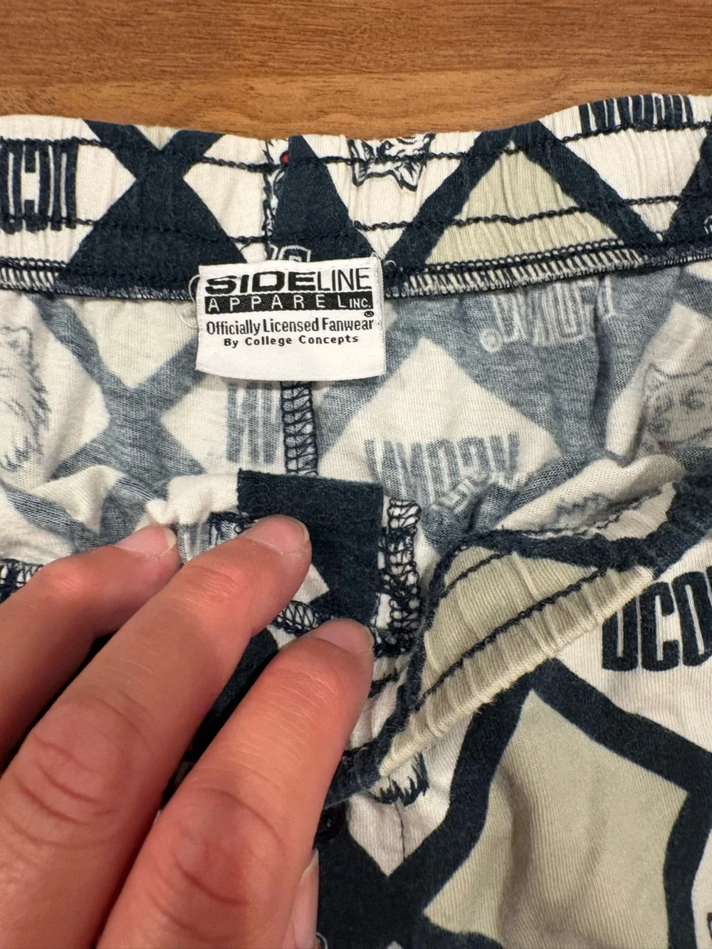 UConn Huskies Logo Print Lounge Boxer Shorts in Navy and Cream 100% Cotton